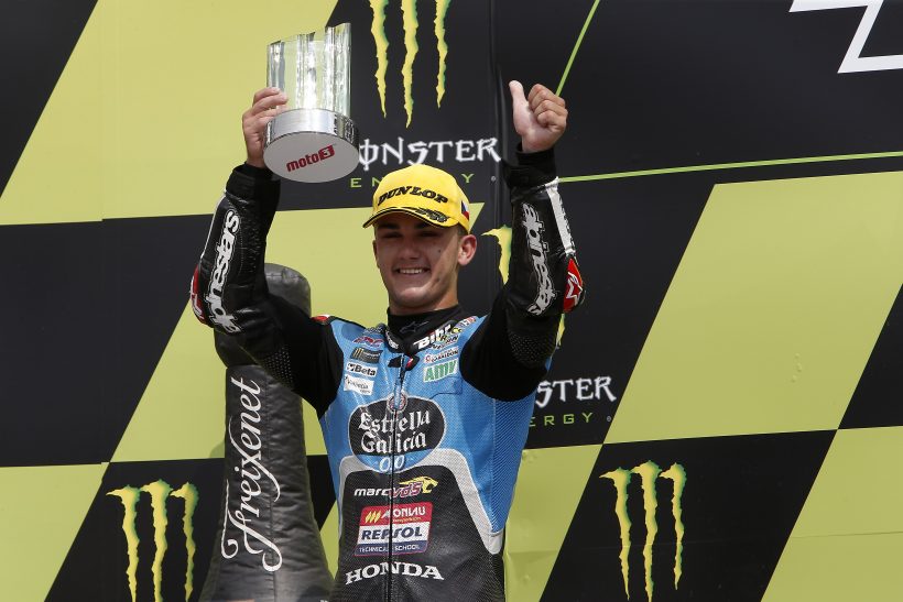 ARÓN TERMINA SEGUNDO EN LA CARRERA DE MOTO3™ DEL GP DE LA REPÚBLICA CHECA