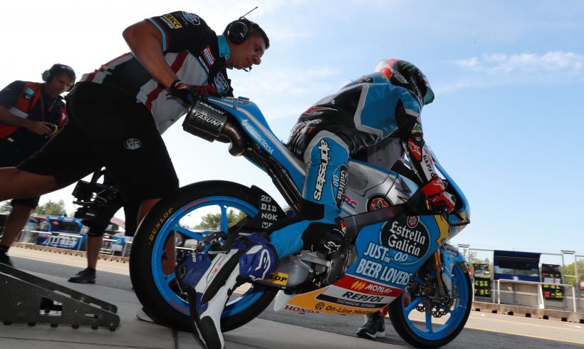 ARÓN ACABA LA PRIMERA JORNADA DE BRNO EN LA TERCERA POSICIÓN