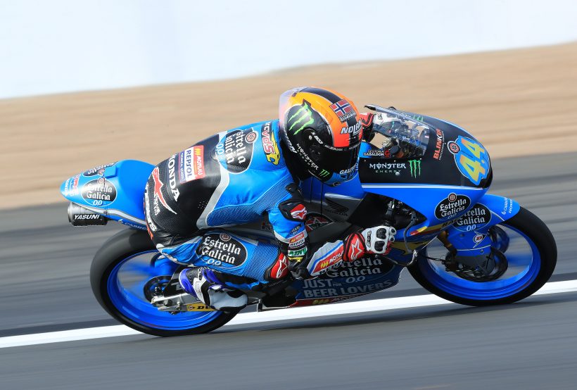 ARÓN QUINTO TRAS LA PRIMERA JORNADA DE SILVERSTONE