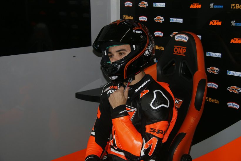 ARÓN SUFRE UN ATROPELLO SIN CONSECUENCIAS FÍSICAS MIENTRAS PRACTICABA CICLISMO