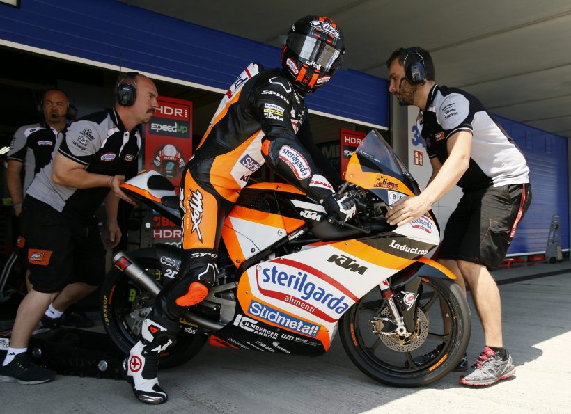 ARÓN ACABA QUINTO EN EL PRIMER DÍA DEL GP DE ESPAÑA EN JEREZ