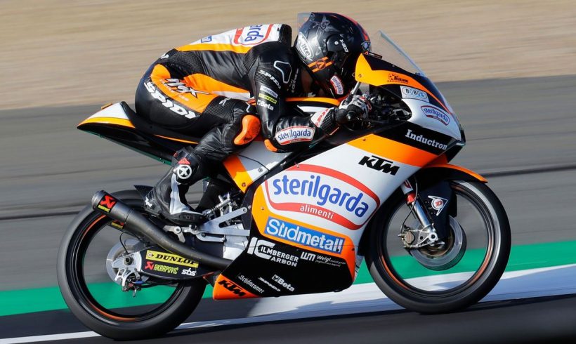 LA MALA FORTUNA SE CEBA CON ARÓN EN SILVERSTONE, Y A PESAR DE ELLO, REMONTADA Y DÉCIMO TERCERO