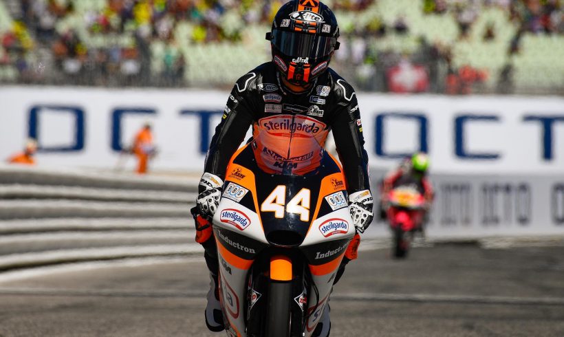 ARÓN SALE DE VACIO DE MISANO, UN PROBLEMA TÉCNICO LE DEJA FUERA DE CARRERA