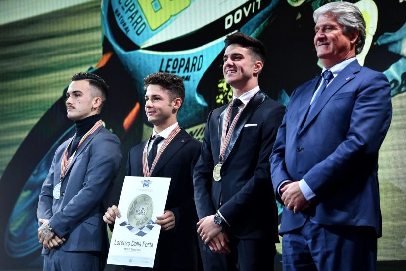 ARÓN PRESENTE EN LA FIM AWARDS CEREMONY COMO SUBCAMPEÓN DE MOTO3™