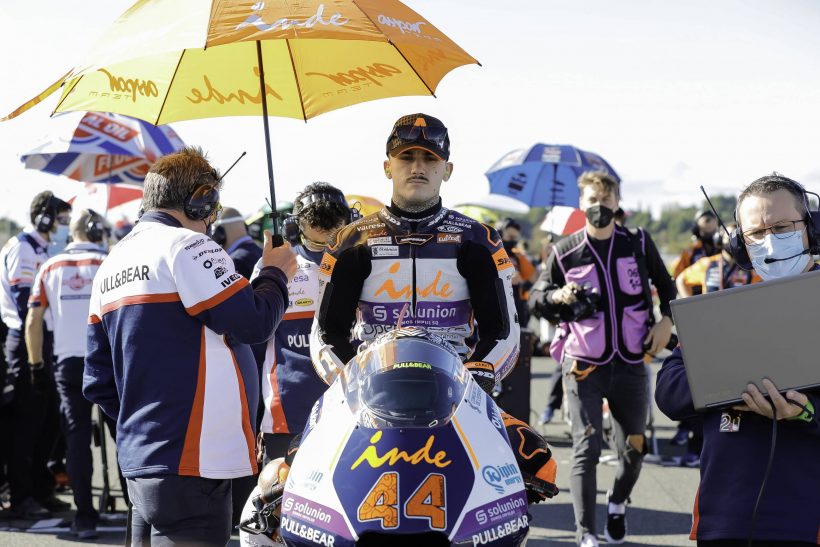 MAL RESULTADO PARA UNA BUENA CARRERA, ARÓN ACABA POR LOS SUELOS EN CHESTE