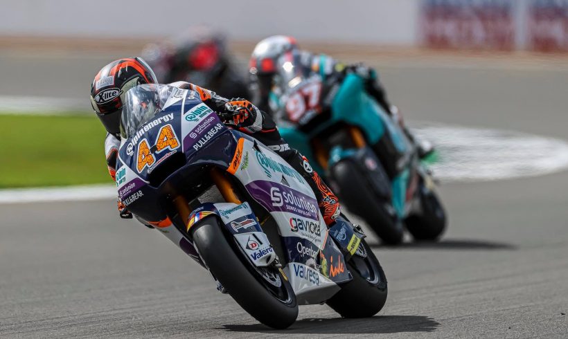 ARÓN SE MARCHA DE SILVERSTONE CON UNA SÉPTIMA POSICIÓN