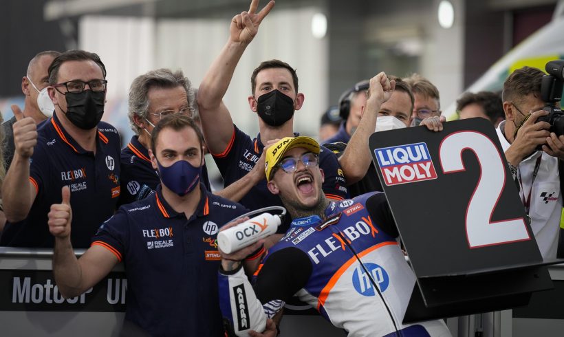 NUEVO PODIO DE MOTO2™ PARA ARÓN, SEGUNDO EN LA PRIMERA CARRERA DEL AÑO