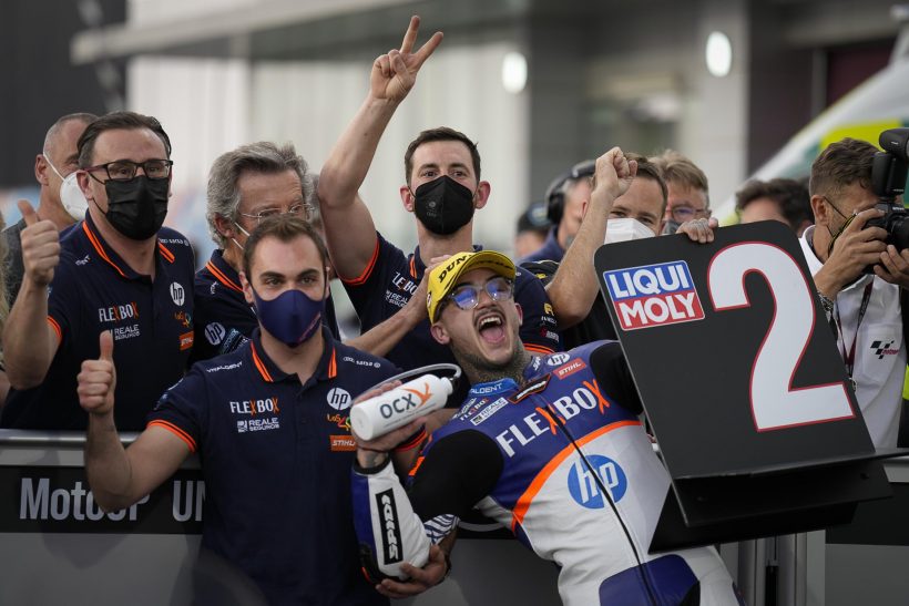 NUEVO PODIO DE MOTO2™ PARA ARÓN, SEGUNDO EN LA PRIMERA CARRERA DEL AÑO