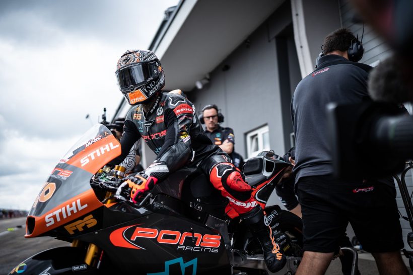 ARÓN TENDRÁ QUE PASAR POR LA Q1 DE SACHSENRING, LA P3 SE HA DISPUTADO BAJO LA LLUVIA