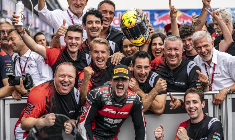 ARÓN SUBE AL PODIO EN MISANO, SEGUNDO EN UNA CARRERA MUY DISPUTADA